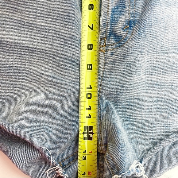 Wild Fable Size 12 Women's Super-High Rise Cut Off Jean Shorts Blue Denim - Picture 8 of 9
